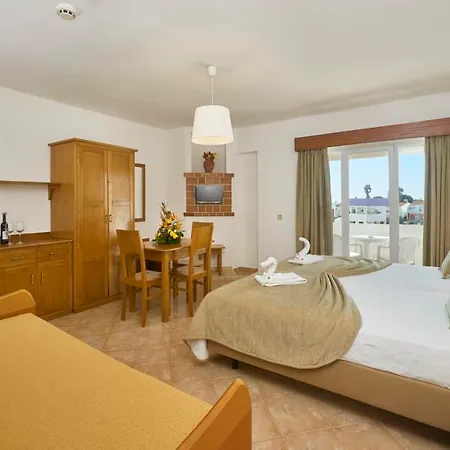 Aparthotel Cheerfulway Minichoro 3*