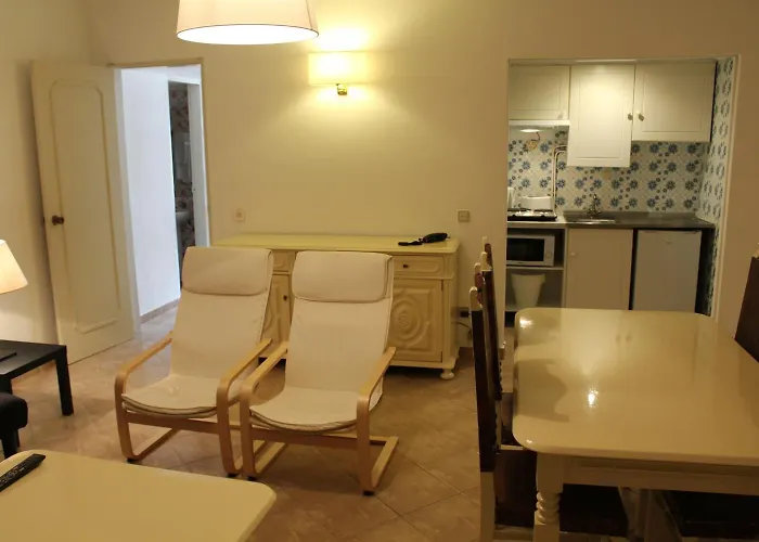 Apart-hotel Cheerfulway Minichoro Albufeira